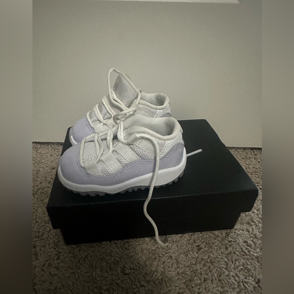 Jordan 11s